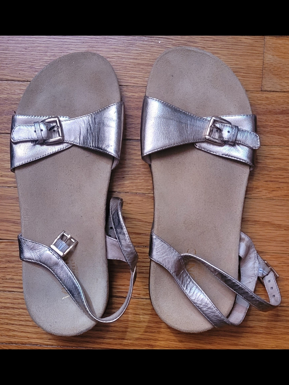 Vionic Alita Gold Sandals Womens 8.5